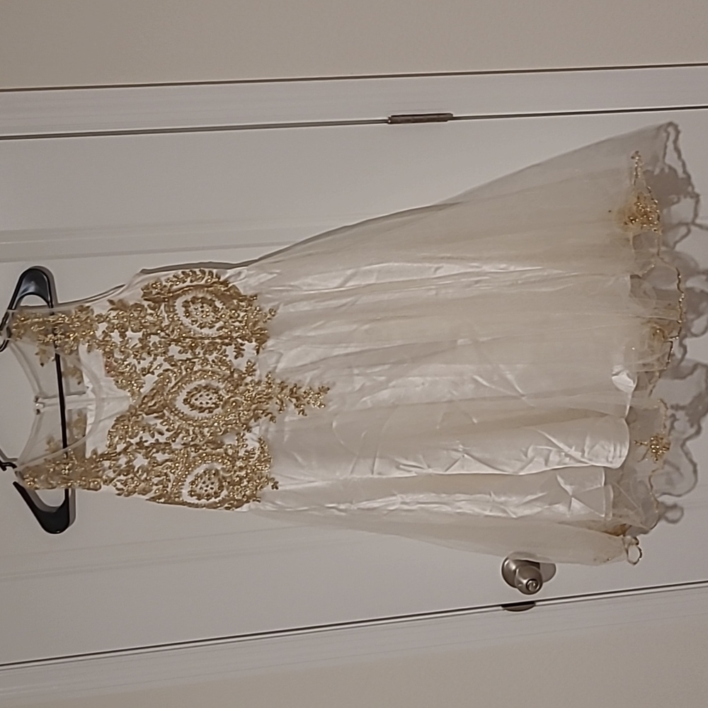 Girls 18 formal dress